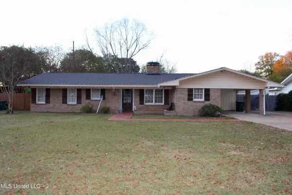 304 Sycamore Street, Leland, MS 38756