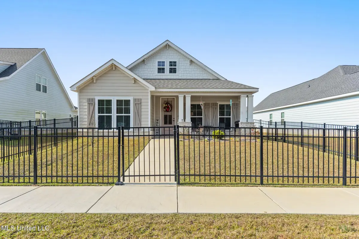 114 Everly Circle, Ocean Springs, MS 39564 - Image #1