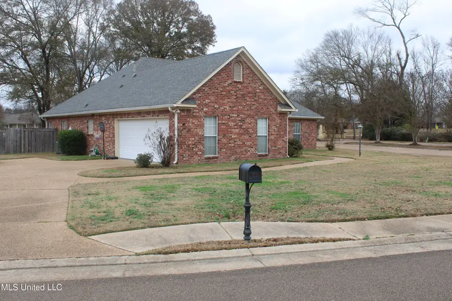 100 Navajo Circle, Clinton, MS 39056 - Image #3