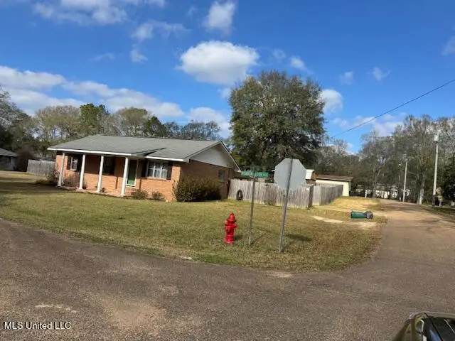 813 Meadowbrook Lane, Tylertown, MS 39667 - Image #1