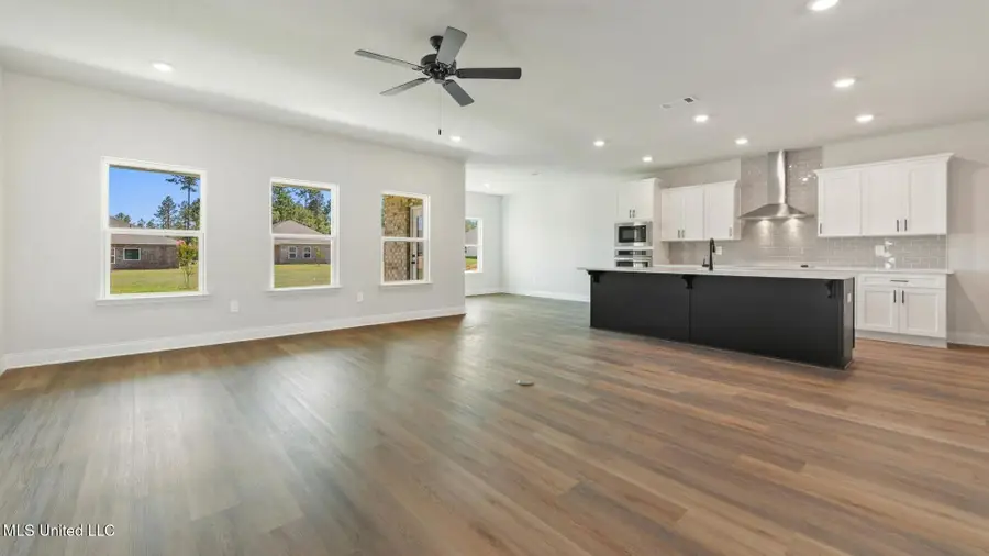 14215 Quill Avenue, Biloxi, MS 39532 - Image #3