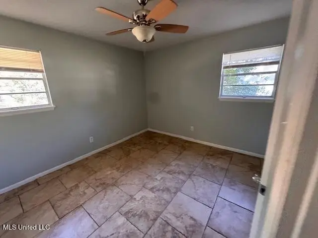4221 Knowles Avenue, Moss Point, MS 39562 - #3