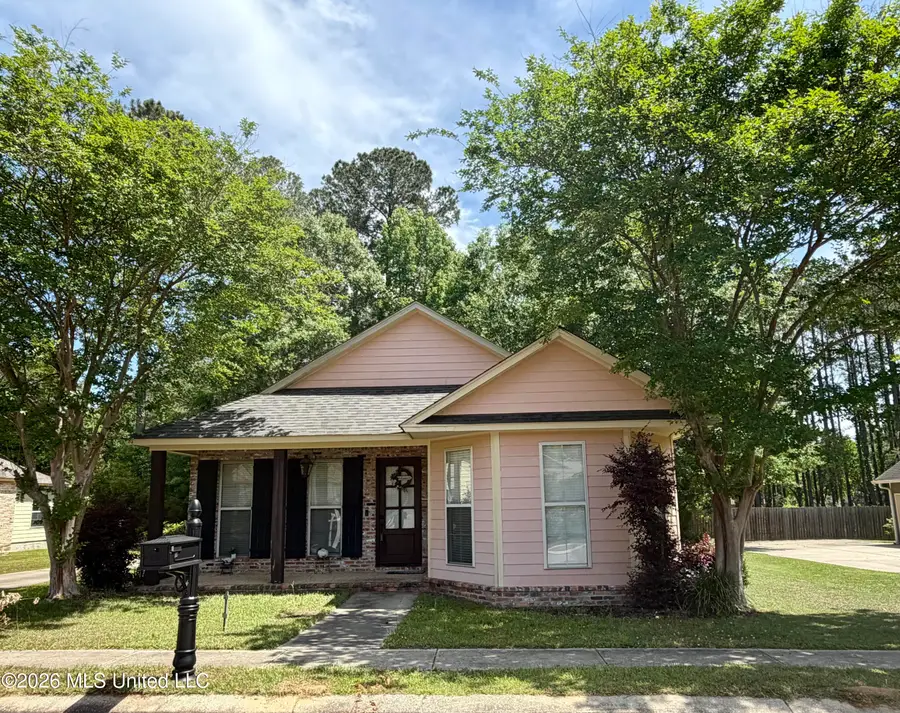 14 Fleur De Lis, Hattiesburg, MS 39402 - #2