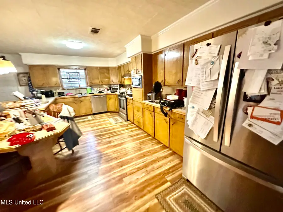 717 NE Lakewood Drive, Brookhaven, MS 39601 - Image #2