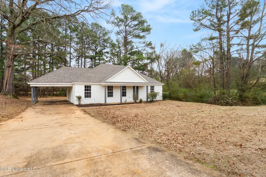 589 Swaney Drive, Holly Springs, MS 38635 - Image #2