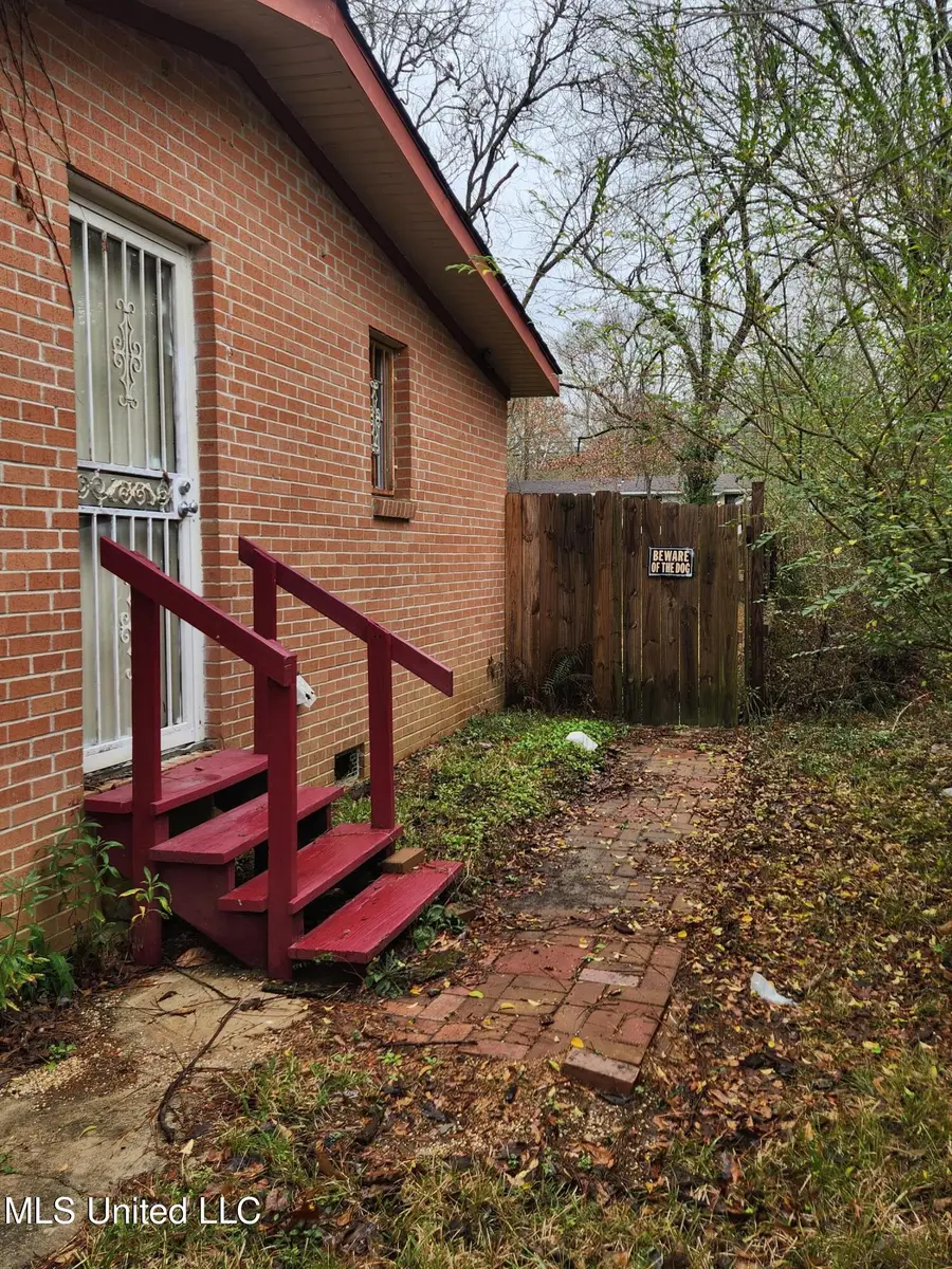 1166 Killarney Street, Jackson, MS 39212 - #3