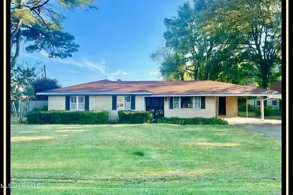 214 Georgia Street, Batesville, MS 38606