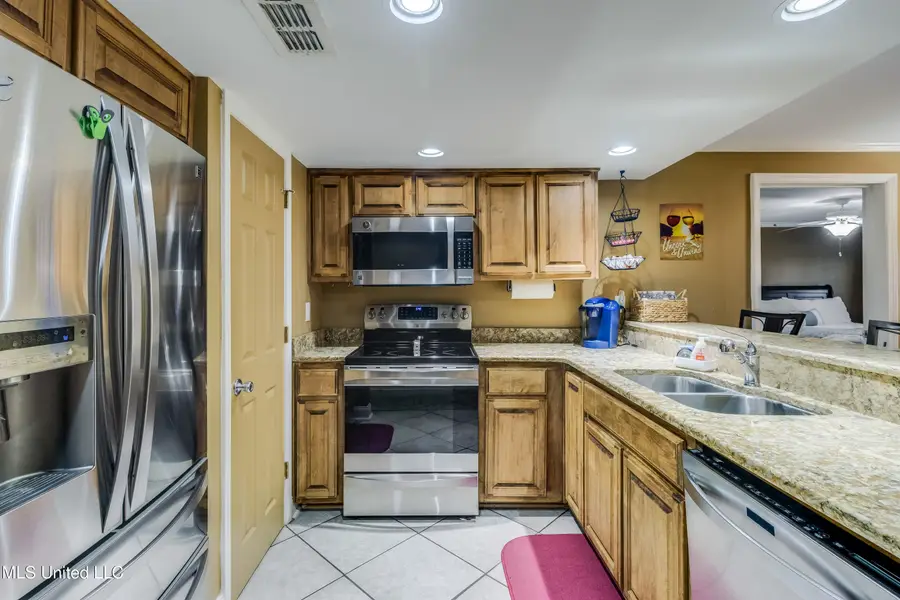 2046 Beach Boulevard, Biloxi, MS 39531 - Image #3