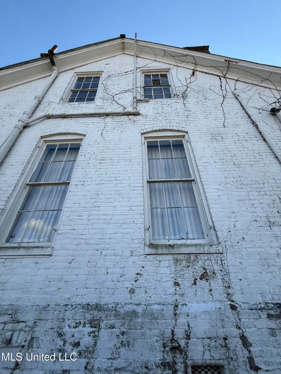 17 Old Devereaux Street, Natchez, MS 39120 - Image #2