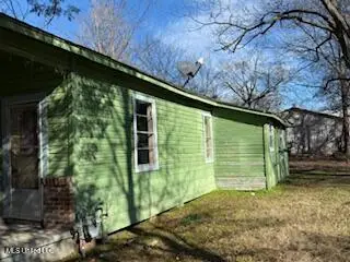 319 Nichols Avenue, Greenwood, MS 38930 - Image #1