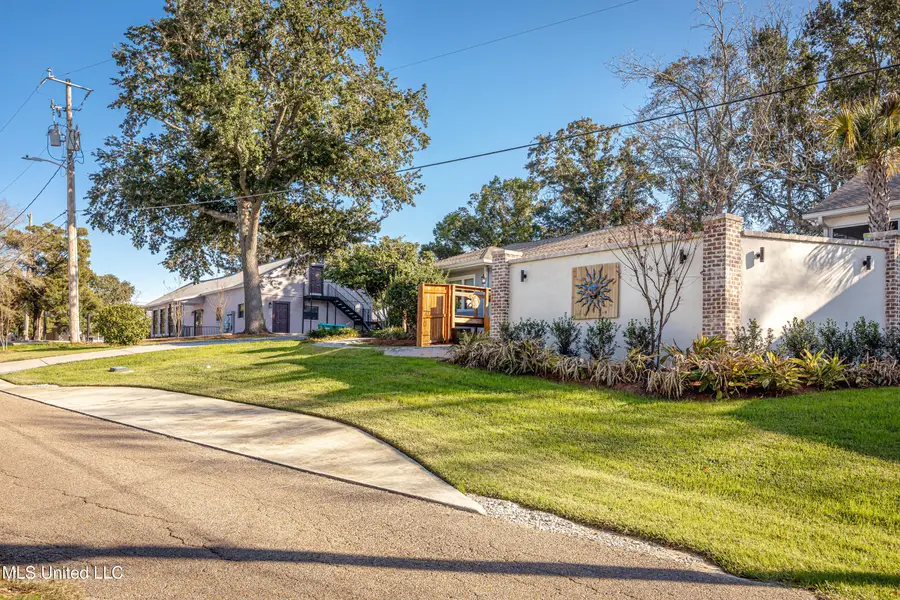 736 Signal Street, Ocean Springs, MS 39564 - Image #3