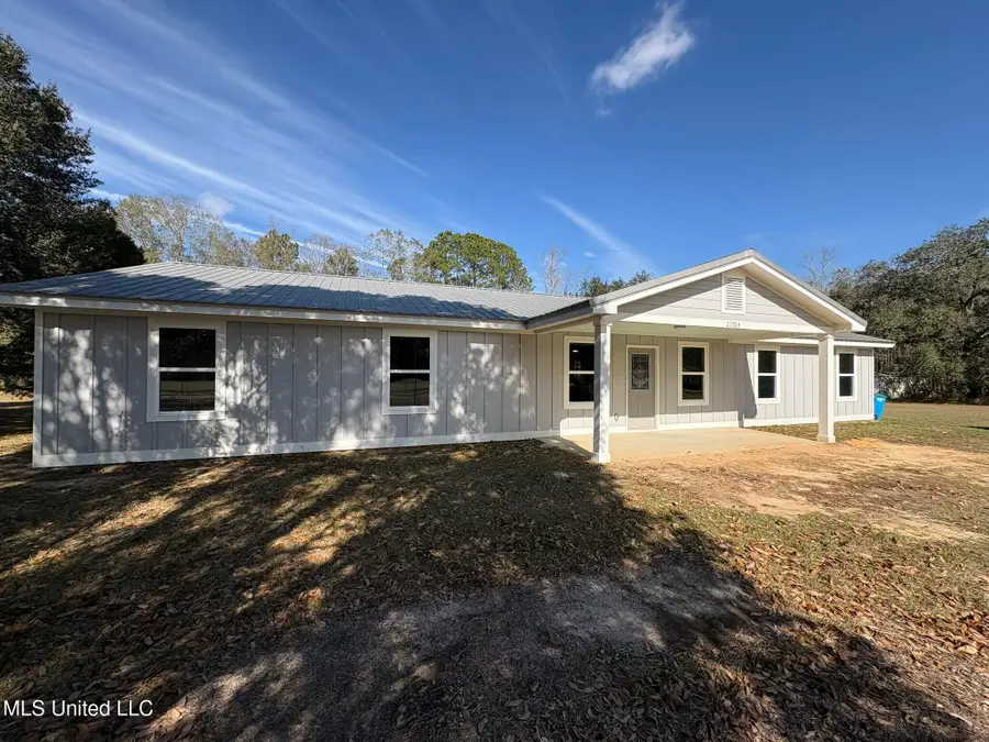 21704 Magnolia Springs Road, Moss Point, MS 39562 - Image #2
