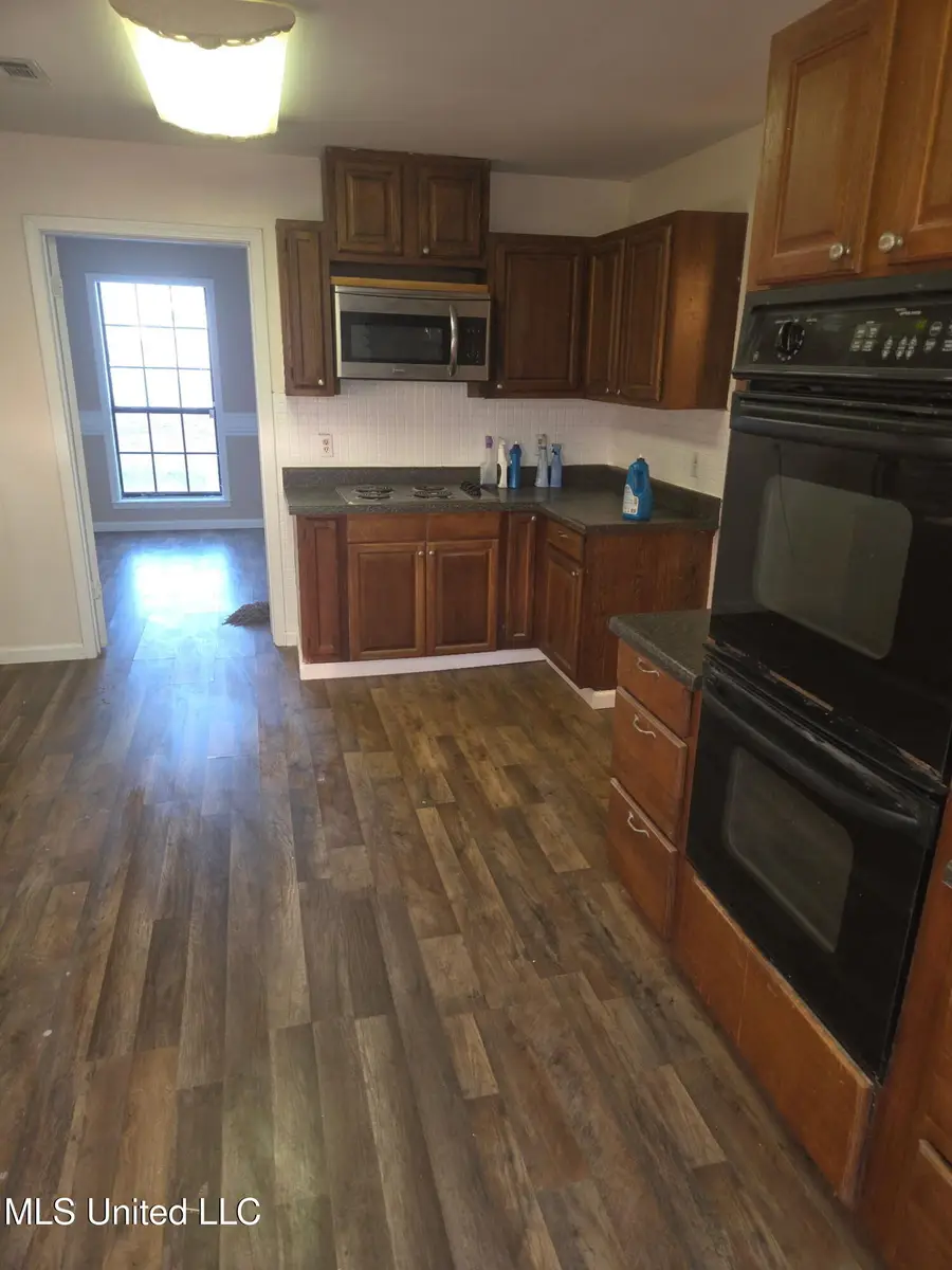 1838 Dees Road, Batesville, MS 38606 - Image #3