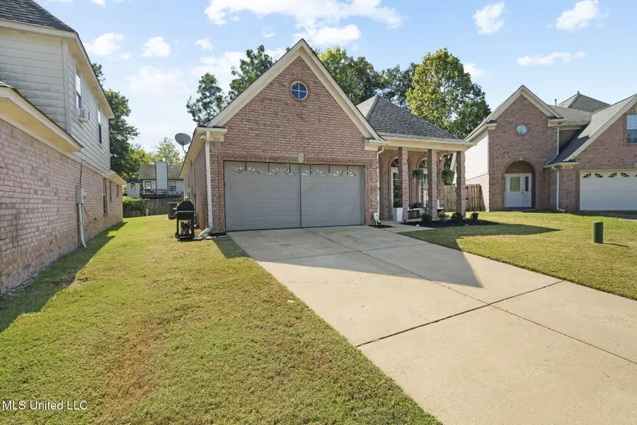9743 Pigeon Roost Park Circle, Olive Branch, MS 38654 - Image #2