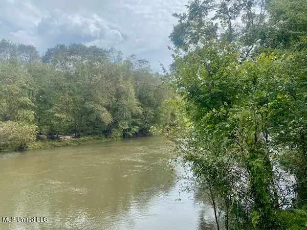 Dogwood Trail, McComb, MS 39648