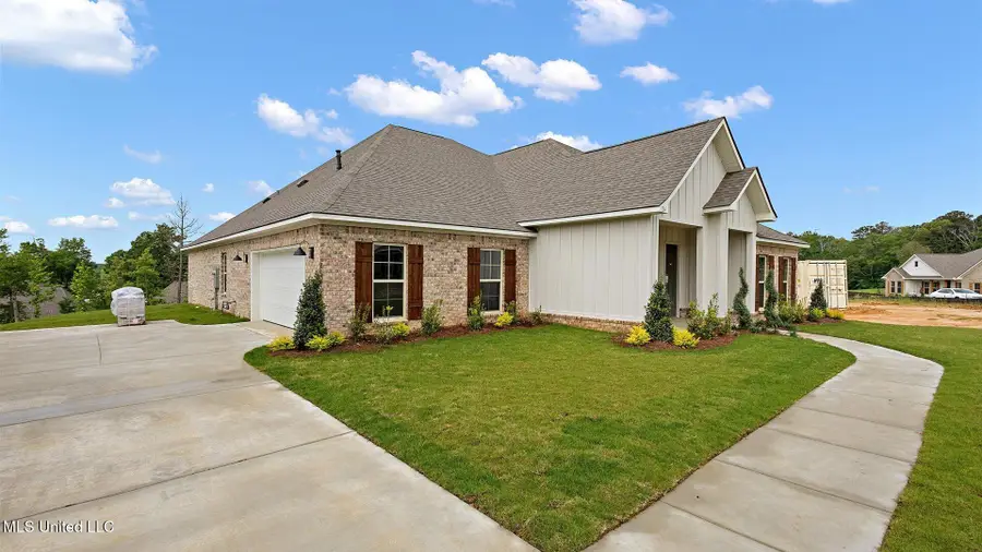 703 Honeysuckle Loop, Canton, MS 39046 - Image #3