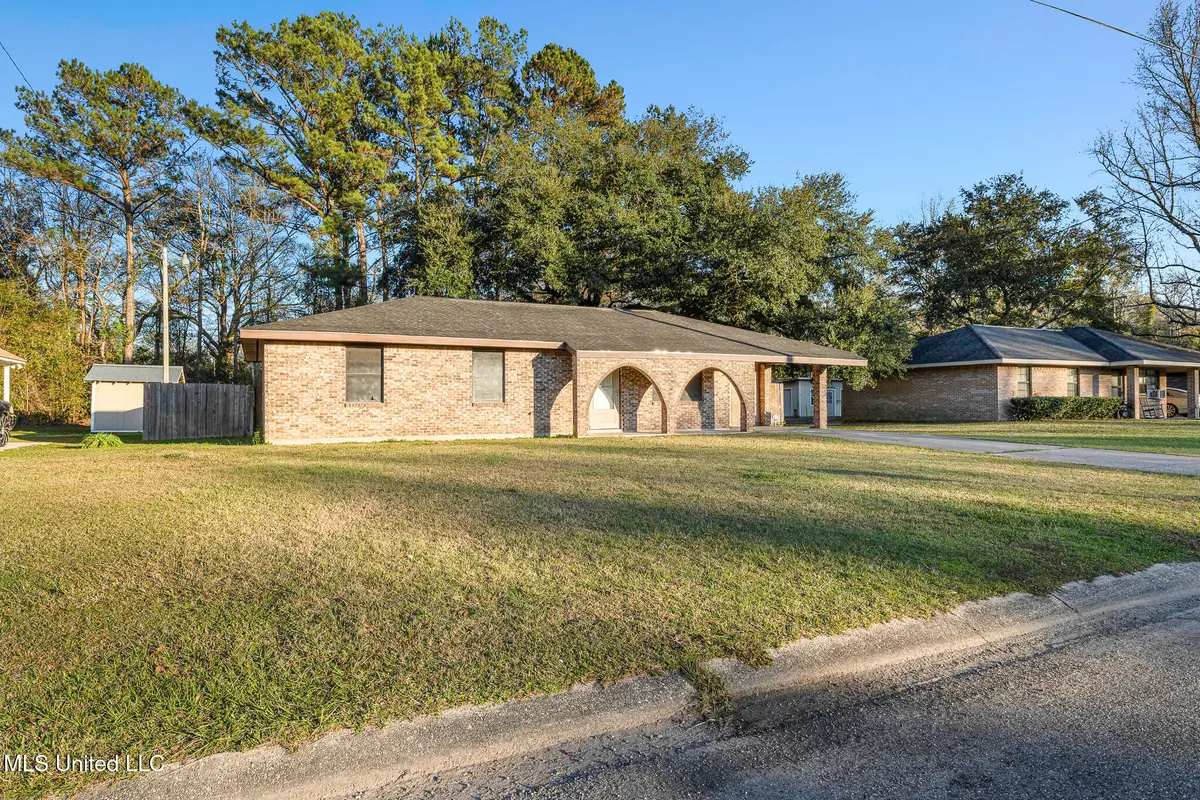 1005 Abbott Street, Picayune, MS 39466 - Image #1