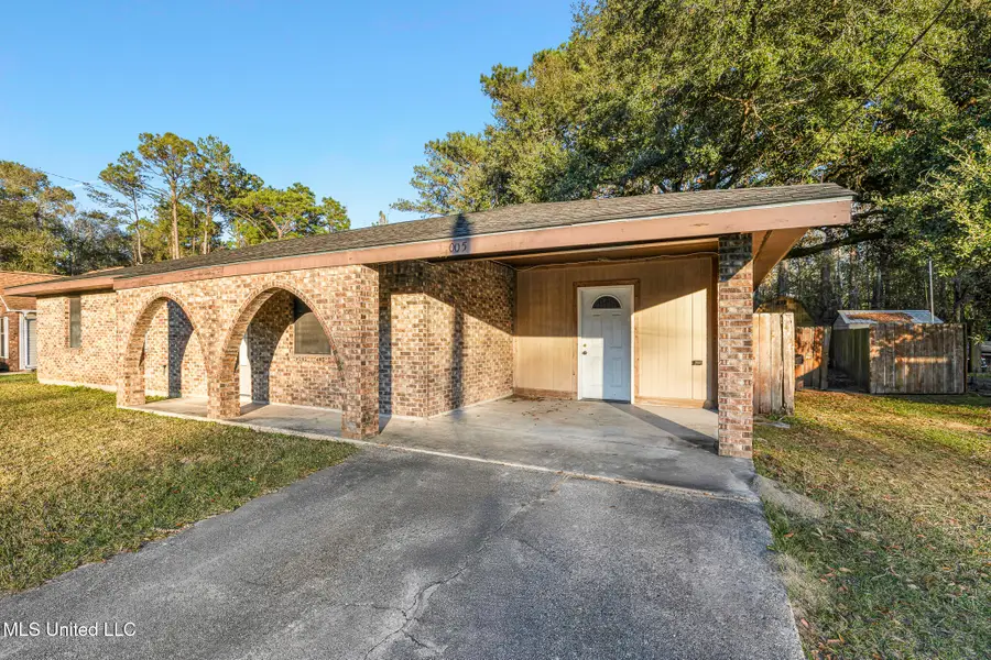 1005 Abbott Street, Picayune, MS 39466 - Image #2