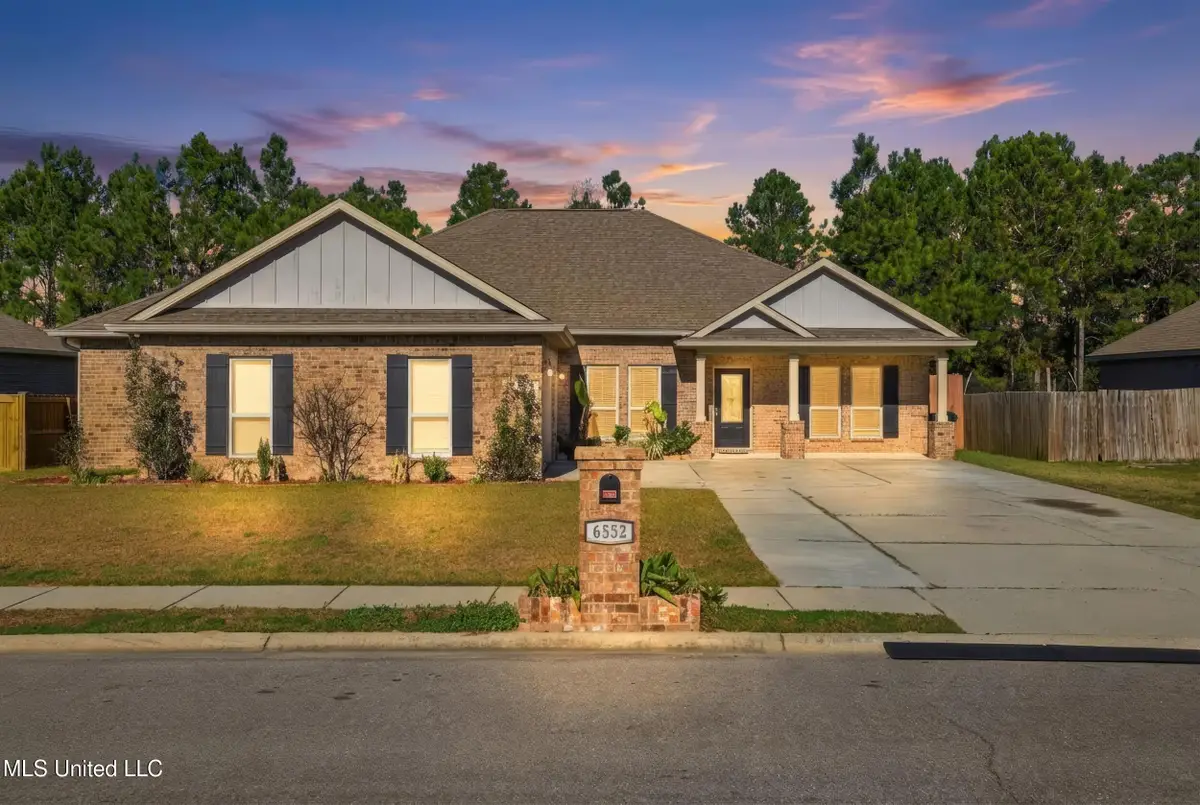 6552 Sugarcane Circle, Ocean Springs, MS 39564 - Image #1
