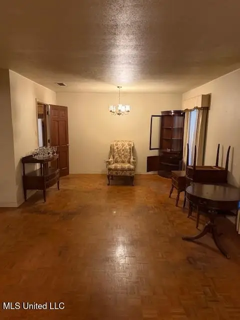 1117 Plantation Boulevard, Jackson, MS 39211 - Image #2