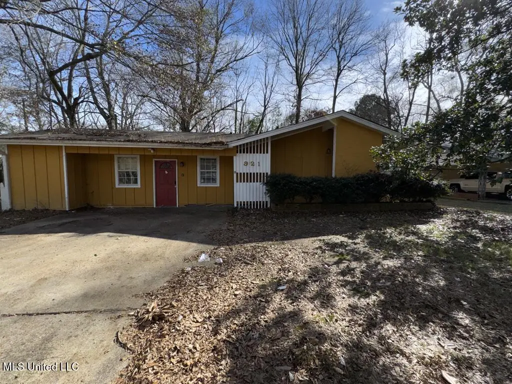 921 Westway Street, Jackson, MS 39212 - Image #1