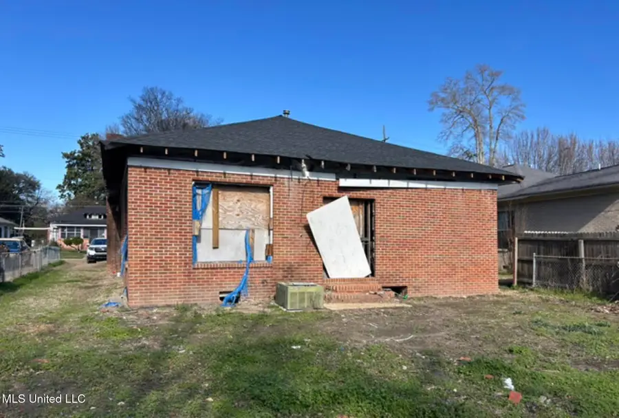 1103 Strong Avenue, Greenwood, MS 38930 - Image #2