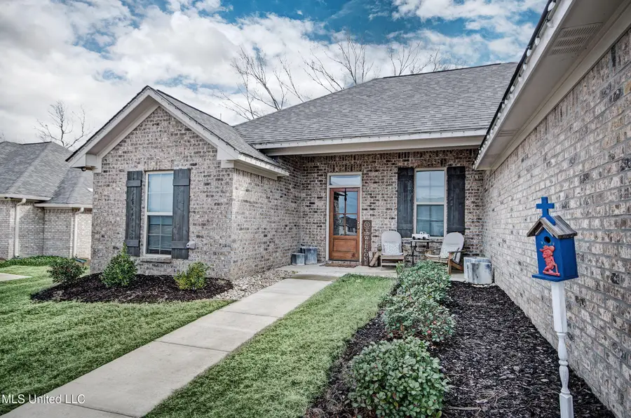 247 Hemingway Circle, Canton, MS 39046 - Image #2