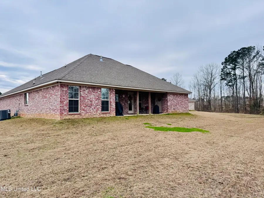 126 Bailey Cove, Canton, MS 39046 - Image #2