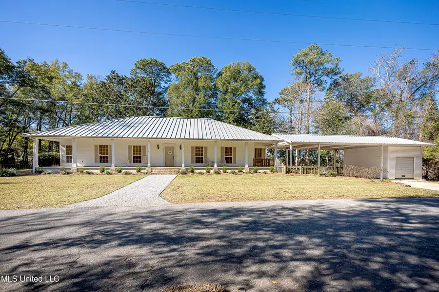 3301 Pineridge Drive, Ocean Springs, MS 39564 - Image #2