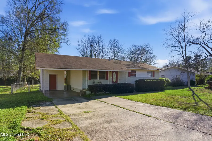 303 Parkdale Drive, Hattiesburg, MS 39401 - Image #2