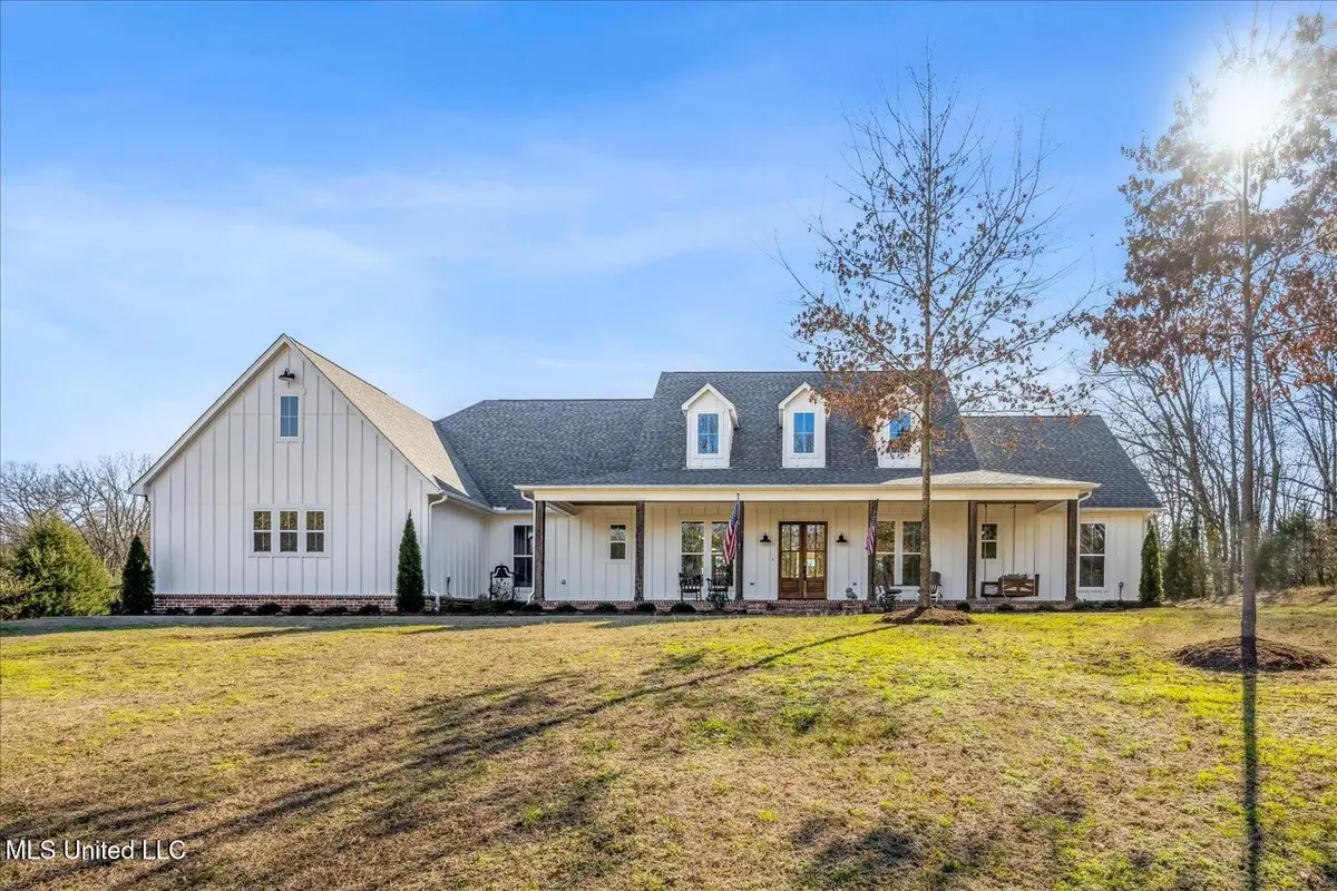 8811 Cole Road, Olive Branch, MS 38654 - Image #1