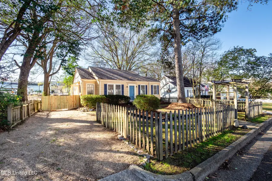 535 Hartfield Street, Jackson, MS 39216 - Image #2