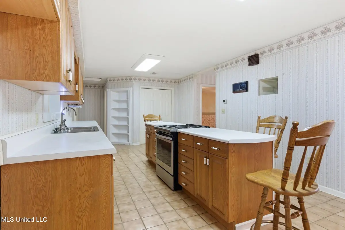 13600 Reservoir Road, Moss Point, MS 39562 - Image #1