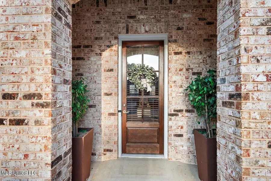 137 Hampton Ridge, Madison, MS 39110 - Image #2