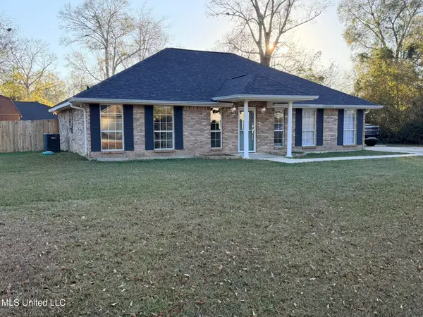 103 Greenbriar Lane, Carriere, MS 39426