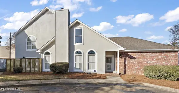 1042 Bayridge Drive, Jackson, MS 39211