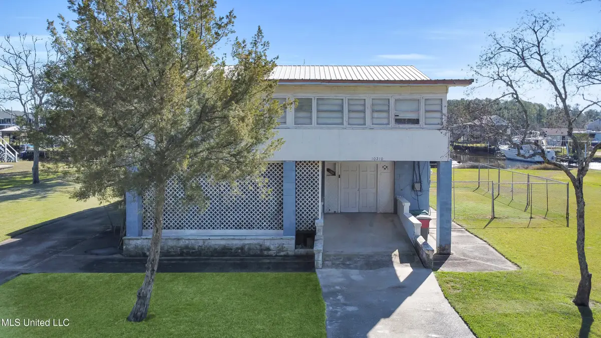10210 Bayou View Drive, Bay Saint Louis, MS 39520 - Image #1