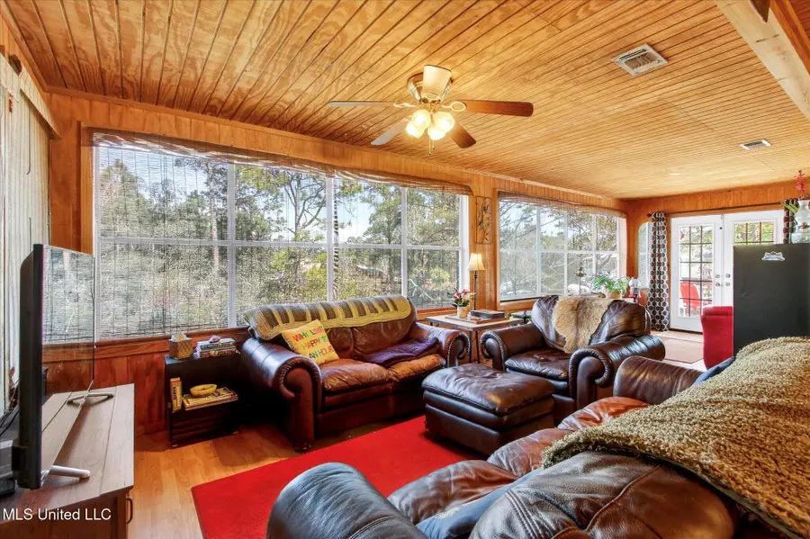 10008 Willow Street, Bay Saint Louis, MS 39520 - Image #2