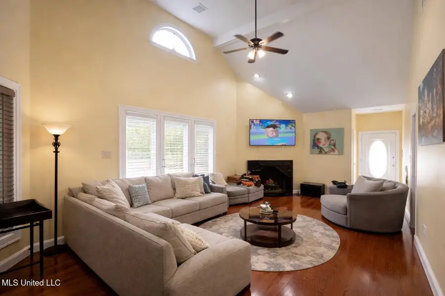 33 Autumn Woods Drive, Jackson, MS 39206 - Image #2