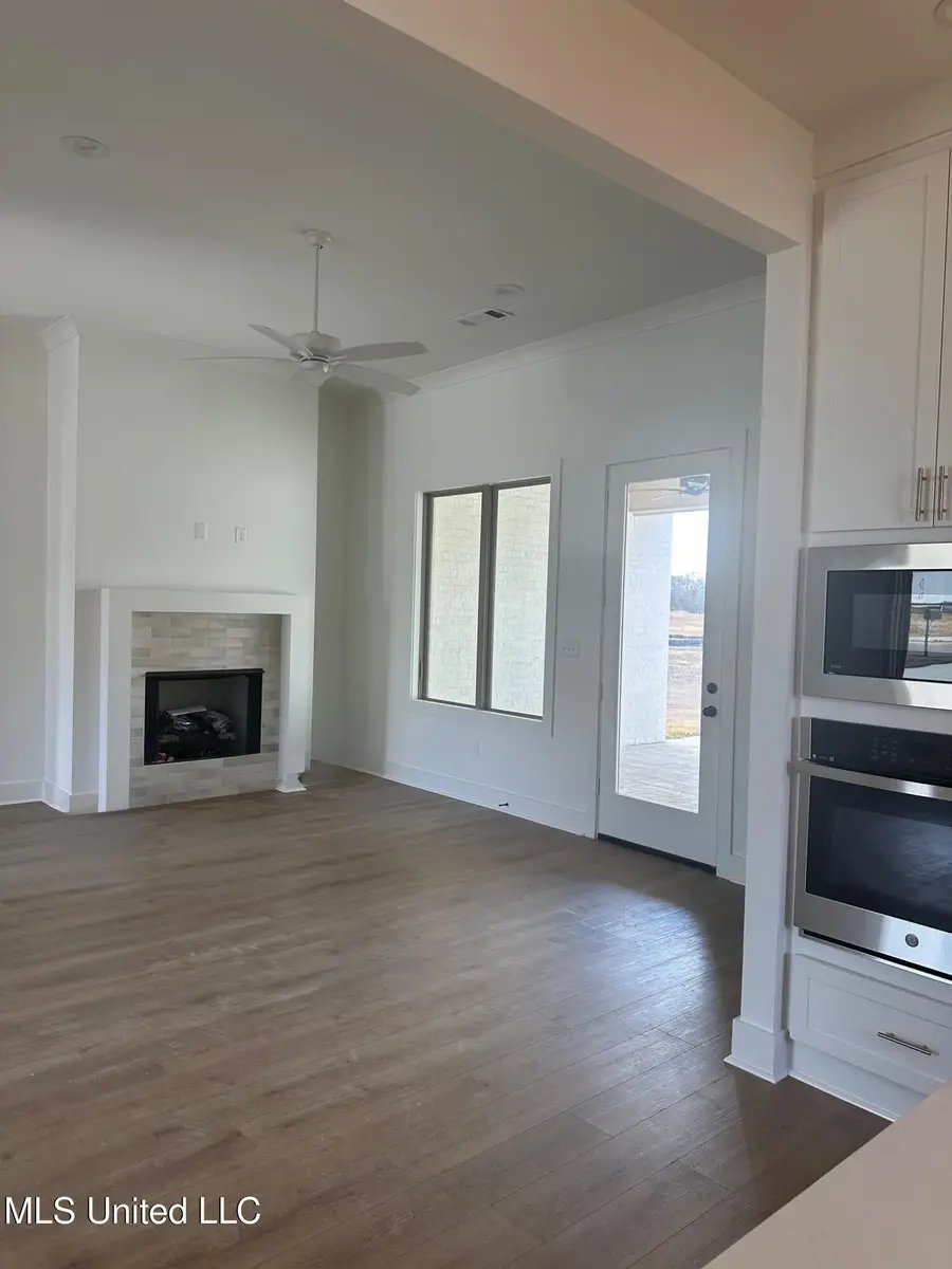 437 Aurora Circle, Canton, MS 39046 - #2