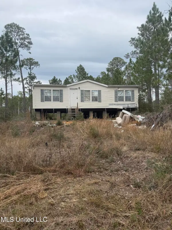 5053 Swallow Lane, Bay Saint Louis, MS 39520