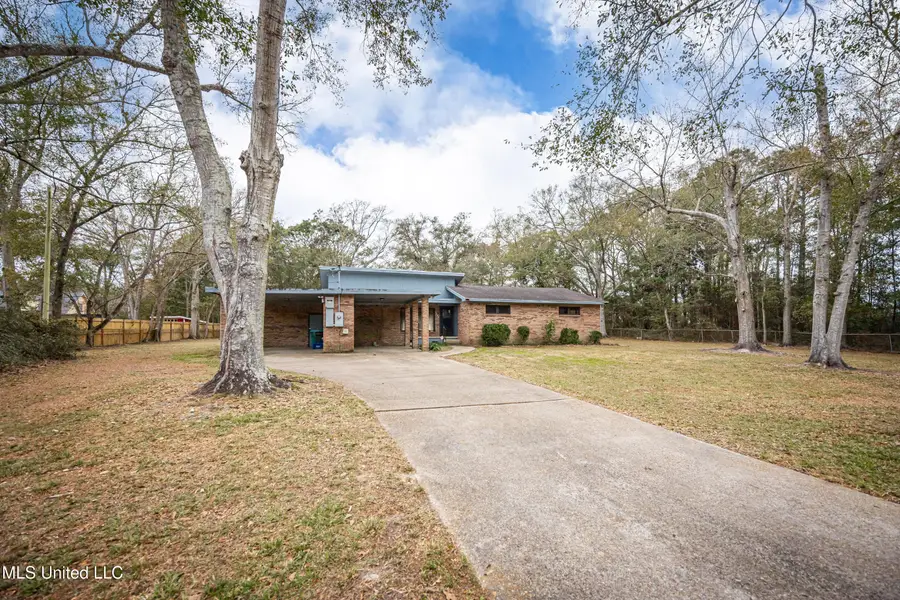 3109 Holly Drive, Gautier, MS 39553 - Image #2