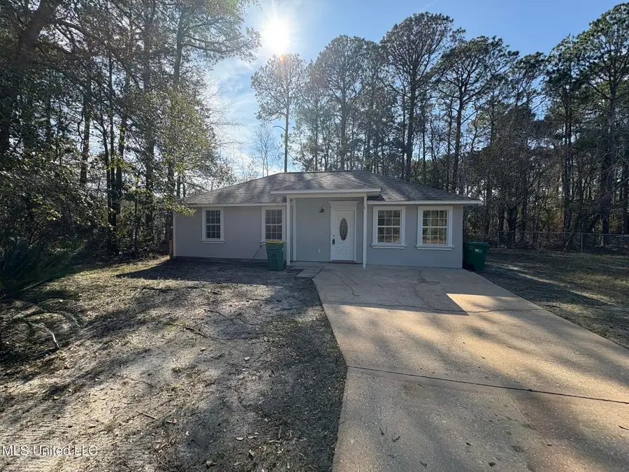 705 Plum Street, Ocean Springs, MS 39564 - Image #2