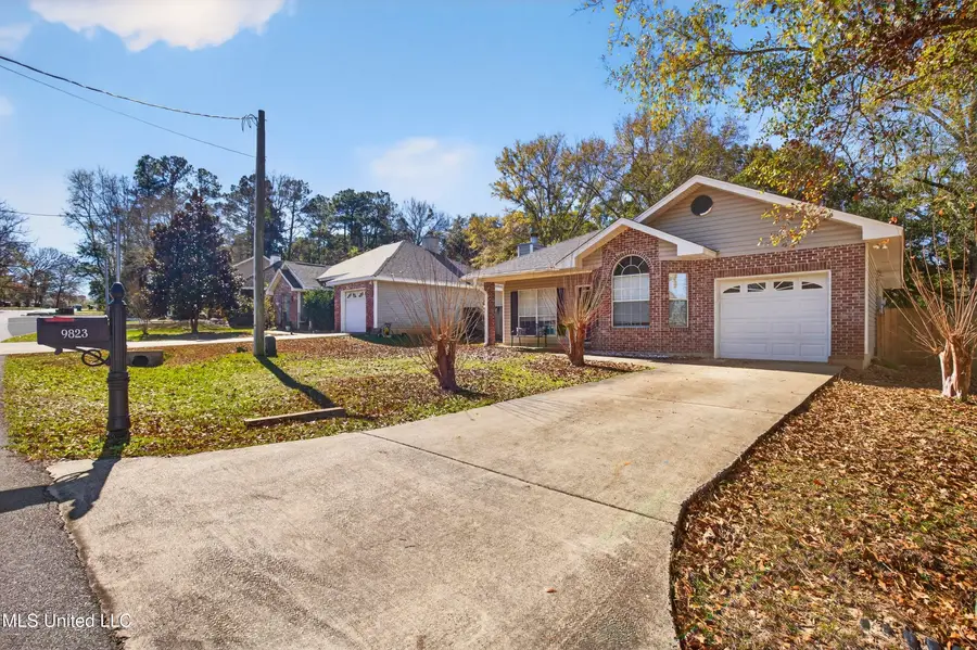 9823 Ala Moana Street, Diamondhead, MS 39525 - #3