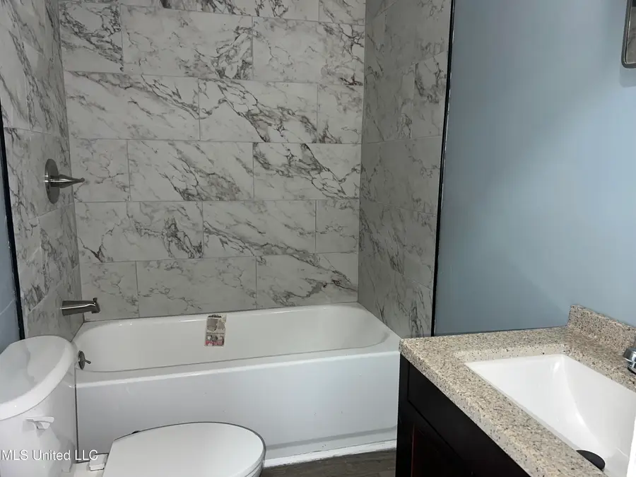 307 W Cayuga Street, Crystal Springs, MS 39059 - #3