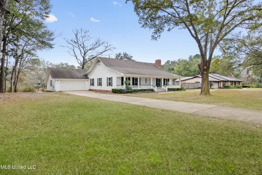 1921 Kingslea Drive, Gautier, MS 39553 - Image #3