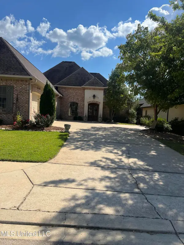 105 Bristol Drive, Madison, MS 39110