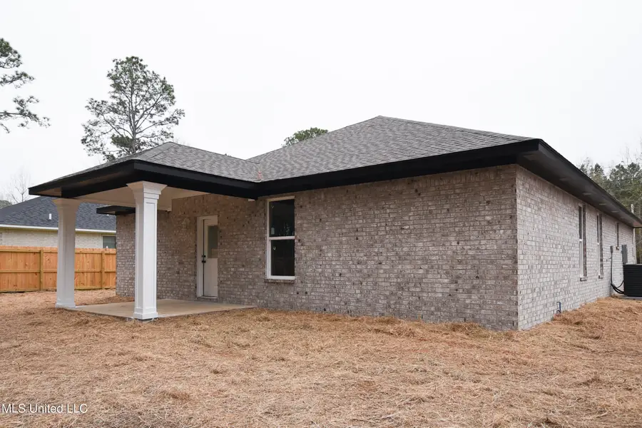1906 Kingslea Drive, Gautier, MS 39553 - Image #3