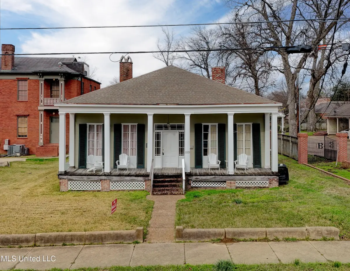 1115 Grove Street, Vicksburg, MS 39183 - Image #1