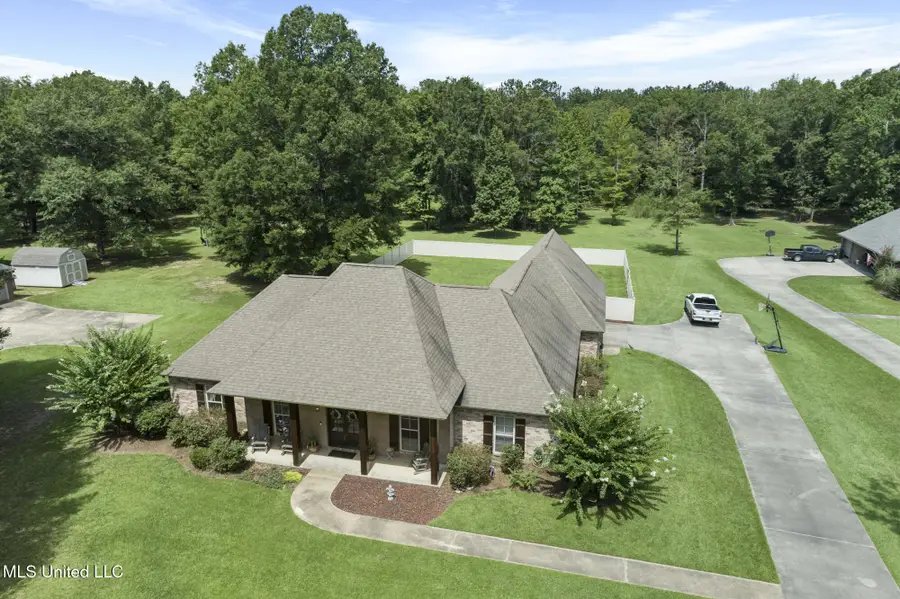 1040 Emileigh Drive, Summit, MS 39666 - Image #2